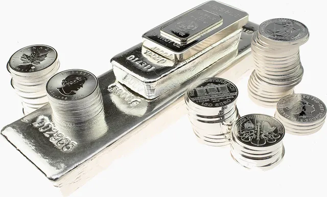 ରୁଷିଛି ‘ରୁପା’ ! ବଜାରରେ ରୁପା କେଜି ୫୨ ହଜାର, ଛୁଇଁବାକୁ ଲାଗୁଛି ଡର ।