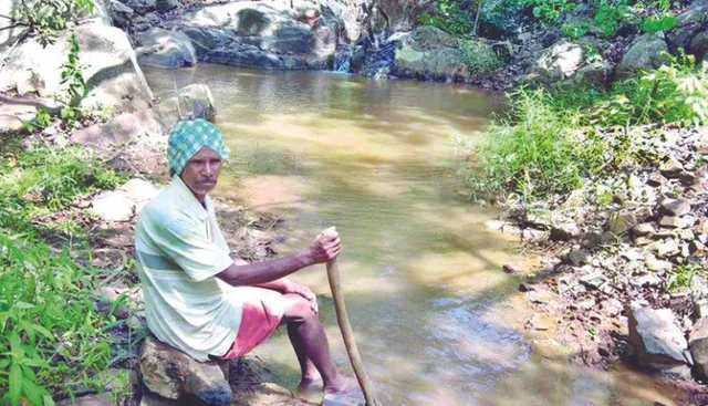 ମାସକୁ ମାସ ବ୍ୟାଙ୍କ୍ ଦୌଡ଼ି ଦୌଡ଼ି ପଦ୍ମଶ୍ରୀଙ୍କ ପାଦ ଥକିଗଲାଣି  : ପାହାଡ଼ କାଟି ଜଳସେଚନ ବ୍ୟବସ୍ଥା କରିଥିବା ଦୈତାରୀଙ୍କୁ ଏଯାଏ ମିଳିଲାନି ସହାୟତା, ପ୍ରତିଶ୍ରୁତି ରଖିଲେନି ସରକାର