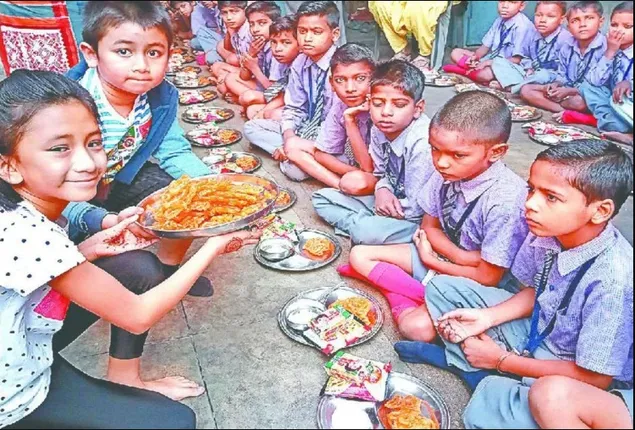 ସଂସ୍କୃତିରୁ ହିଁ ସଂସ୍କାରର ଜନ୍ମ ! ଦୀପାବଳିରେ ଗରିବ ପିଲାଙ୍କ ମୁହଁରେ ହସ ଫୁଟାଇବା ପାଇଁ ସ୍କଟଲ୍ୟାଣ୍ଡରୁ ଆସିଲେ ଦୁଇ ଭାଇ-ଭଉଣୀ ।