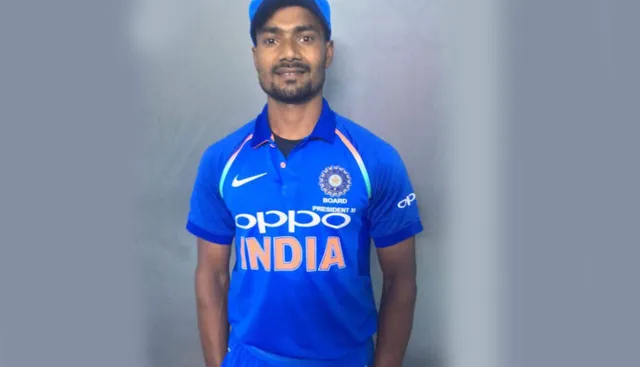 ଆଇପିଏଲରେ ଆଉ ଜଣେ ଓଡିଆ କ୍ରିକେଟରଙ୍କୁ ମିଳିପାରେ ସୁଯୋଗ । ମୁମ୍ବାଇ ଇଣ୍ଡିଆନ୍ସ ପକ୍ଷରୁ ଓଡ଼ିଆ ଖେଳାଳି ପପୁ ରାୟଙ୍କୁ ଆସିଲା ଡାକରା, ୨୩ ଓ ୨୪ରେ ହେବ ଖେଳାଳି ଚୟନ ।