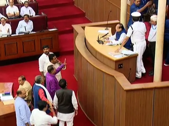 ଧାନ ସଂଗ୍ରହକୁ ନେଇ ବିଧାନସଭାରେ ଶାସକ ଓ ବିରୋଧୀ ଦଳ ସଦସ୍ୟଙ୍କ ଉଦବେଗ । ରୁଲିଂ ଦେଲେ ବାଚସ୍ପତିିି : ଗୃହରେ ରିପୋର୍ଟ ଉପସ୍ଥାପନା କରିବାକୁ ବିଭାଗୀୟ ମନ୍ତ୍ରୀଙ୍କୁ ନିର୍ଦ୍ଦେଶ