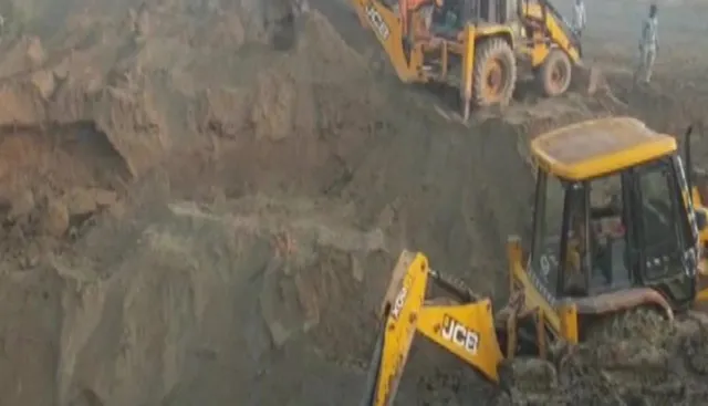 ପୁଣି ୫୦ ଫୁଟ ଗଭୀର ବୋରୱେଲକୁ ଖସିପଡିଲା ୫ ବର୍ଷର ଝିଅ ! ଉଦ୍ଧାର ଲାଗି ଅଭିଯାନ ଜାରି