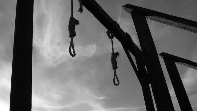 ଖାଲି ଫାଶୀ ନୁହଁ ଭାରତରେ ମୃତ୍ୟୁଦଣ୍ଡ ପାଇଁ ଅନ୍ୟ ବିକଳ୍ପ ମଧ୍ୟ ରହିଛି , କେଉଁ ଦୋଷ ପାଇଁ କ’ଣ ରହିଛି ଦଣ୍ଡ ଜାଣନ୍ତୁ