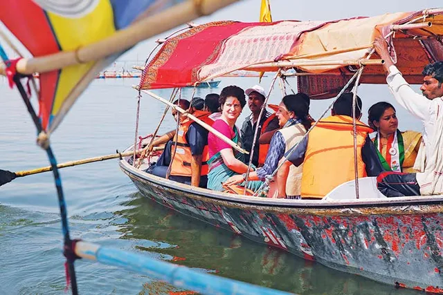 ପ୍ରିୟଙ୍କା ଡଙ୍ଗା ପାରି ହେଉଥିବା ବେଳେ ନାଉରିଆ ଦେଇଥିଲେ ଝିଅ ବାହାଘରକୁ ଆସିବାକୁ ନିମନ୍ତ୍ରଣ । ବାହାଘର ଦିନ ଶୁଭେଚ୍ଛା ପତ୍ର ସହ ଶାଢୀ ପଠାଇଲେ କଂଗ୍ରେସ ମହାସଚିବ ।