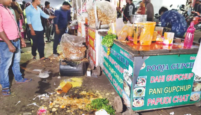 ମାର୍କେଟ ବିଲଡିଂରେ ମୁଖାଧାରୀଙ୍କ ଆତଙ୍କ ଘଟଣା । ତିନି ମାଷ୍ଟରମାଇଣ୍ଡ ସମେତ ୨୯ ଗିରଫ ।