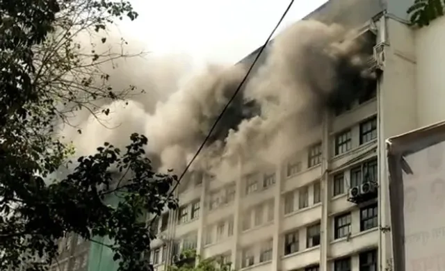 ମୁମ୍ବାଇର ଜିଏସଟି ଭବନରେ ଭୟାବହ ଅଗ୍ନିକାଣ୍ଡ : ସର୍ଟସର୍କିଟ ଯୋଗୁଁ ନିଆଁ ଲାଗିଥିବା ସୂଚନା