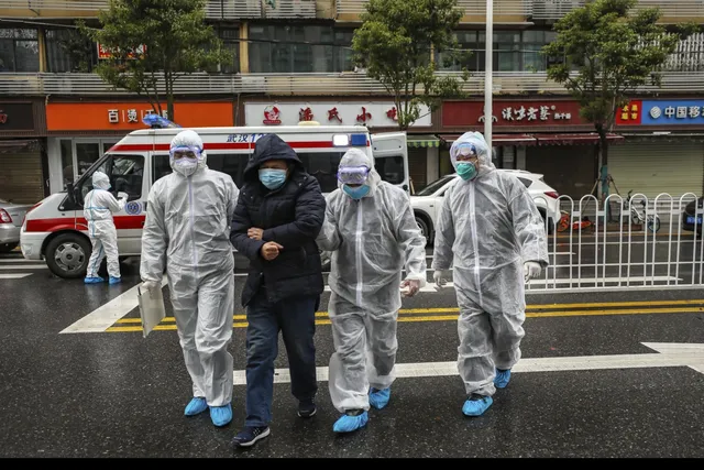 କୋରୋନା ଭାଇରସ ଠିକ୍ କର ନହେଲେ ଜୀବନରୁ ମାରିଦେବୁ । ଚୀନରେ ଡାକ୍ତରଙ୍କୁ ରୋଗୀ ଦେଲେ ଧମକ ।