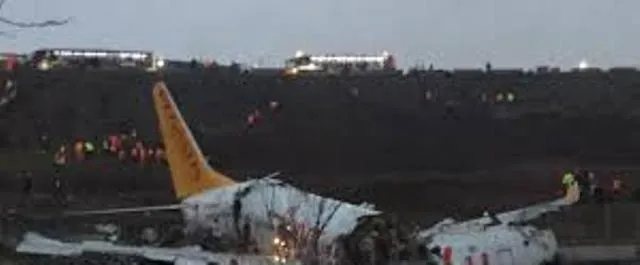 ରନୱେରେ ବିମାନ ଦୁର୍ଘଟଣାଗ୍ରସ୍ତ । ୩ ମୃତ, ୧୫୭ ଯାତ୍ରୀ ଆହତ