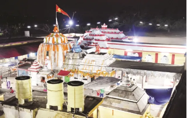 ମହାଶିବରାତ୍ରୀ ପାଇଁ ପୁରୀ ଲୋକନାଥଙ୍କ ପୀଠରେ କଡ଼ା ସୁରକ୍ଷା : ଆରମ୍ଭ ହେଲା ଭକ୍ତସମାଗମ, ସୁରକ୍ଷା ଦାୟିତ୍ବରେ ୫୦ରୁ ଅଧିକ ଅଫିସର