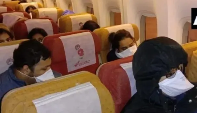 ରିପୋର୍ଟ ଆସିଲା ନେଗେଟିଭ । ଉହାନରୁ ଉଦ୍ଧାର ହୋଇଥିବା ୬୪୫ ଭାରତୀୟଙ୍କ କରୋନା ରିପୋର୍ଟ ଆସିଲା ନିଗେଟିଭ, କେହି ହୋଇନାହାନ୍ତି ସଂକ୍ରମିତ?