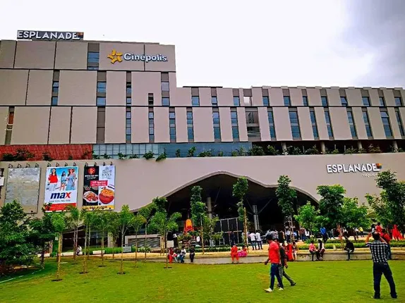 କରୋନା ମୁକାବିଲା ପାଇଁ ବଡ଼ ପଦକ୍ଷେପ । ଆସନ୍ତାକାଲି ଠାରୁ ବନ୍ଦ ରହିବ କଟକ ଓ ଭୁବନେଶ୍ୱରର ସମସ୍ତ ମଲ, ମାର୍ଚ୍ଚ ୩୧ ଯାଏଁ ବନ୍ଦ ରଖିବାକୁ ନିର୍ଦ୍ଦେଶ ।