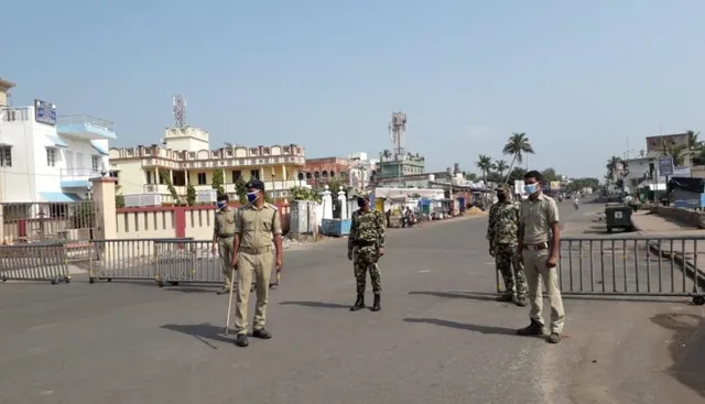 ପୁରୀରେ ତାଲାବନ୍ଦ : ସହରରେ ସୁରକ୍ଷା ବ୍ୟବସ୍ଥା କଡ଼ାକଡ଼ି, ବାହାର ଗାଡ଼ି ପ୍ରବେଶ ଉପରେ କଟକଣା