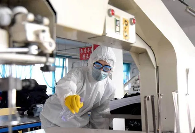 କରୋନା ମୁକାବିଲା ପାଇଁ...କାର୍ କାରଖାନାରେ ତିଆରି ହେବ ଭେଣ୍ଟିଲେଟର: ଉତ୍ପାଦନ ଆରମ୍ଭ କରିବ ମହିନ୍ଦ୍ରା...ମାରୁତି, ହୁଣ୍ଡାଇ, ଟାଟା ବି ଯୋଗଦେବେ