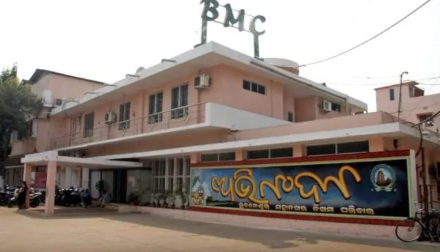 ବିଏମସି କୋଭିଡ଼୍ ସେଲରୁ ଫେରିଯିବେ ଡାକ୍ତର ଓ ଏଏସଓ । କୋଭିଡ ସ୍ଥିତିକୁ ଅନୁଧ୍ୟାନ କରି ନିଷ୍ପତ୍ତି ନେଲା ବିଏମସି