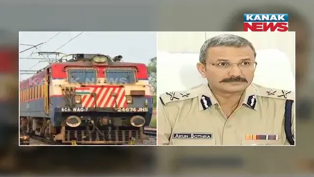 କରୋନା ଯୁଦ୍ଧରେ ପରଦା ପଛର ଯୋଦ୍ଧା । ଟ୍ୱିଟରରେ ସାହାଯ୍ୟ ମାଗିଲେ ଜଣେ ମା’, ସହାୟତାର ହାତ ବଢାଇଲେ ଆଇପିଏସ ଅରୁଣ ବୋଥ୍ରା । ବଞ୍ଚିଗଲା କୁନି ଶିଶୁର ଜୀବନ । ଲକଡାଉନ ବେଳେ କୁନି ଶିଶୁ ପାଇଁ ରାଜସ୍ଥାନରୁ ମୁମ୍ବାଇରେ ପହଞ୍ଚିଲା ୨୦ ଲିଟର ଓଟ କ୍ଷୀର ।