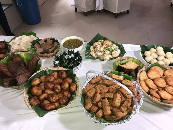 କଟକଣା ଭିତରେ ନିଆରା ଢଙ୍ଗରେ ରଜ ମନେଇବ ଓଟିଡିସି: ଲୋକଙ୍କ ପାଖରେ ଘରେ ପହଞ୍ଚାଇବ ସୁସ୍ୱାଦୁ ପିଠା; ସୁଲଭ ଦରରେ ଗୁଣାତ୍ମକମାନର  ସ୍ୱାଦିଷ୍ଟ ପିଠାର ହୋମ ଡେଲିଭରୀ ପାଇଁ ଫୋନ ନମ୍ବର ଜାରି