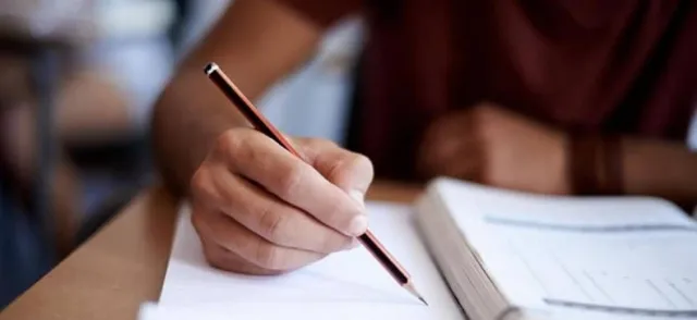 ଅନଲାଇନରେ ହେବ ବିପିୟୁଟି ପରୀକ୍ଷା : ଜୁଲାଇ ପ୍ରଥମରୁ ଦ୍ୱିତୀୟ ସପ୍ତାହ ଭିତରେ ଅନଲାଇନରେ ହେବ ଇଞ୍ଜିନୟରିଂ କଲେଜର ଅଷ୍ଟମ ସେମିଷ୍ଟାର ।