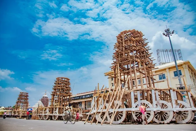 ରଥ ନିର୍ମାଣ ଜୋରଦାର, ଯାତ୍ରାକୁ ଆଉ ୧୨ ଦିନ : ସରକାରଙ୍କ ଉପରେ ନଜର