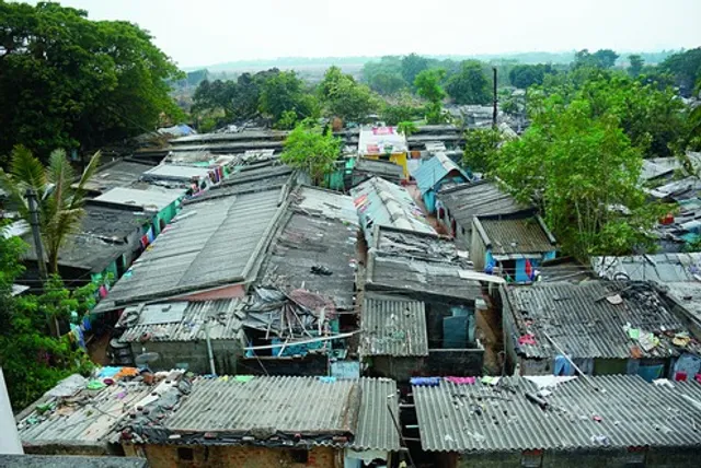 ରାଜଧାନୀରେ କିଏ ବଢ଼ାଉଛି କରୋନା ? ୩୦ ବସ୍ତିରୁ ୪୧୮, ଅଣବସ୍ତିରୁ ୧୪୧୦ ଚିହ୍ନଟ , ମୋଟ ଆକ୍ରାନ୍ତଙ୍କ ସଂଖ୍ୟା ୧୮୨୮