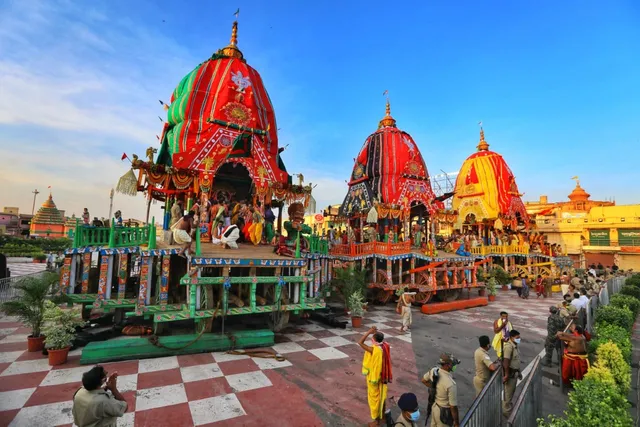 ରଥଯାତ୍ରାକୁ ନେଇ ଆରମ୍ଭ ହେଲା ଶ୍ରେୟ ରାଜନୀତି? ଟ୍ୱିଟ୍ କରି ସମସ୍ତଙ୍କୁ ଧନ୍ୟବାଦ ଜଣାଇଲେ ମୁଖ୍ୟମନ୍ତ୍ରୀ, ପୁରୀବାସୀଙ୍କୁ କେନ୍ଦ୍ରମନ୍ତ୍ରୀ ଧର୍ମେନ୍ଦ୍ରଙ୍କ ଧନ୍ୟବାଦ । କଂଗ୍ରେସ କହିଲା, ରଥଯାତ୍ରା ପାଇଁ ବିଜେପି ଓ ବିଜେଡିର ଆରମ୍ଭରୁ ନଥିଲା ଆନ୍ତରିକତା ।