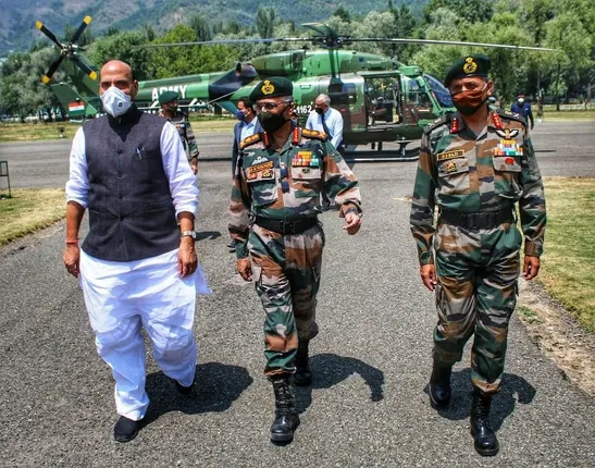 ଶ୍ରୀନଗରରେ ରାଜନାଥ : ଆଜି ଏଲଓସିରେ ସ୍ଥିତି ସମୀକ୍ଷା କରିବେ ପ୍ରତିରକ୍ଷାମନ୍ତ୍ରୀ ରାଜନାଥ ସିଂ ; ଗତକାଲି ଲଦାଖରେ ଏଲଏସି ସ୍ଥିତି ଦେଖିବା ପରେ ଆଜି ଏଲଓସିର କରିବେ ଯାଂଚ