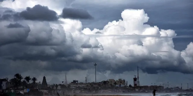 ରାଜ୍ୟରେ ମୌସୁମୀ ଉଭାନ । ବର୍ତ୍ତମାନ ସୁଦ୍ଧା ୧୪% ନିଅଣ୍ଟିଆ ବର୍ଷା । ଉପକୂଳ ଜିଲ୍ଲାଗୁଡ଼ିକରେ ସାଂଘାତିକ ସ୍ଥିତି