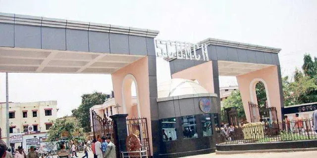 ଅତି ଜରୁରୀ ନଥିଲେ ମେଡିକାଲ୍ ଯିବା ମନା । କଟକର ୪ଟି ହସ୍ପିଟାଲ ନଯିବାକୁ ଜିଲ୍ଲାପାଳଙ୍କ ପରାମର୍ଶ ।