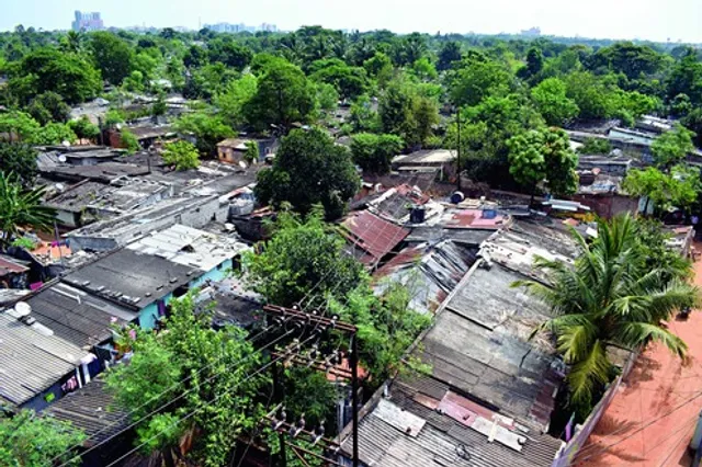 ରାଜଧାନୀରେ ଭୂତାଣୁ ଭୟ । ସାଲିଆସାହିରୁ ବାହାରିଲେଣି ୧୧୨ କରୋନା ଆକ୍ରାନ୍ତ । ହଟ୍‌ସ୍ପଟ୍‌ ଜିଲ୍ଲାରୁ ଆସୁଥିବା ଲୋକ ଅଧିକ ସଂକ୍ରମିତ ।  ଅଗଷ୍ଟ ମାସ ଅକଳରେ ପକାଇବ