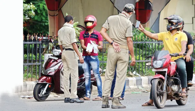 କୋଭିଡ୍‌ ଯୋଦ୍ଧାଙ୍କ ପ୍ରତି ବଢ଼ି ଚାଲିଛି ବିପଦ : କରୋନା କବଳରେ ପୁଲିସ୍‌; ଟ୍ରାଫିକ୍‌ରୁ ଚିହ୍ନଟ ହେଲେଣି ୧୫, ଭିଜିଲାନ୍ସରୁ ୯, ଅଗ୍ନିଶମରୁ ୫