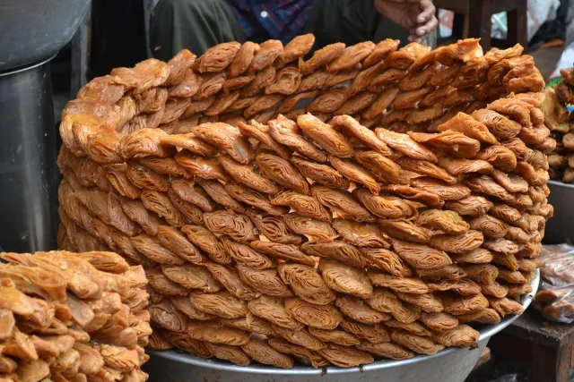 ପୁରୀ ଖଜା ଶିଳ୍ପକୁ କରୋନା ଚଡ଼କ : ୫ ମାସରେ ୫୦ କୋଟି କ୍ଷତି...ଭକ୍ତ ନାହାନ୍ତି, ଭାଟିରେ ତାଲା; ଘରେ ବସିଛନ୍ତି ଶ୍ରମିକ