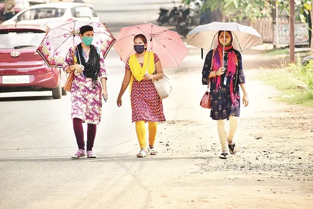 ଶ୍ରାବଣରେ ତାତିଲା ଧରା ।  ୧୮ ବର୍ଷର ରେକର୍ଡ ଭାଙ୍ଗିଲା । ଲଗାତାର ୯ ଦିନ ଧରି ତାପମାତ୍ରା ୩୫ ଡିଗ୍ରି ଉପରେ