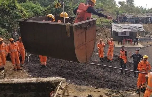 ସିଙ୍ଗଲ୍‌ ୱିଣ୍ଡୋରେ ୩୨୦୫ କୋଟି ନିବେଶ ପ୍ରସ୍ତାବ ମଞ୍ଜୁର : ସୃଷ୍ଟି ହେବ ୨୪୯୪ ନିଯୁକ୍ତି ସୁଯୋଗ