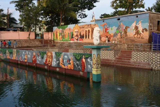 କେଉଁଠି ଚିତ୍ର ଅଙ୍କା, କେଉଁଠି ମାଡ଼ିଗଲାଣି ଲତା...ବିନ୍ଦୁସାଗର ପୁନରୁଦ୍ଧାର ପାଇଁ ଚୁକ୍ତି କରି ବସିଛି ଓବିସିସି