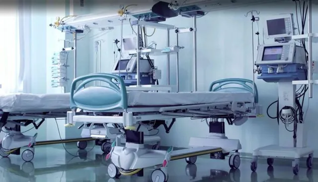 ୩୩ ଘରୋଇ ହସ୍ପିଟାଲ୍‌କୁ ଦିଲ୍ଲୀ ସରକାରଙ୍କ ନିର୍ଦ୍ଦେଶ : କୋଭିଡ୍ ରୋଗୀଙ୍କ ପାଇଁ ୮୦% ଆଇସିୟୁ ବେଡ୍‌ ସଂରକ୍ଷିତ ରଖ