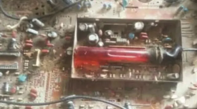 ପୁରୁଣା ଟିଭିକୁ ନେଇ କୋଟିଏ ଟଙ୍କାର ବେଟିଂ : ନାଲି ବଲ୍‌ବର ମାୟା, ଖୋଜାଚାଲିଛି ୧୯୯୪ ପୂର୍ବର ଟିଭି, ରେଡିଓ