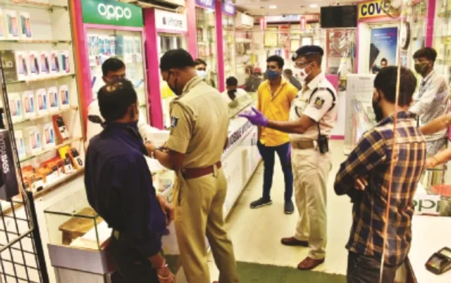 କୋଭିଡ୍‌ କଟକଣା କଡ଼ାକଡ଼ି : ଏଣିକି ଅମାନିଆଙ୍କୁ ନିସ୍ତାର ନାହିଁ ୨୪ ଅଫିସର୍‌, ୧୪ ସେକ୍ସନ ଫୋର୍ସକୁ ନେଇ ଟିମ୍‌ ଗଠନ