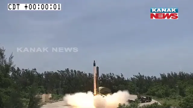 ସ୍କ୍ରାମଜେଟ ଇଞ୍ଜିନ ଗର୍ଜନ କରି ଉପରକୁ ଉଠିଲା, ଭାରତୀୟଙ୍କ ଛାତି ଗର୍ବରେ ଫୁଲିଲା ।  ଆକାଶ ମାର୍ଗରେ ହିଁ ଯୁଦ୍ଧର କୌଶଳକୁ ପରିବର୍ତନ କରିବାର କ୍ଷମତା ରଖିଛି