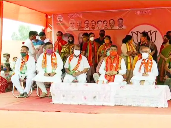 ବାଲେଶ୍ୱର ସଦରରେ ବିଜେପି ପ୍ରାର୍ଥୀଙ୍କ ପାଇଁ କେନ୍ଦ୍ରମନ୍ତ୍ରୀ ଧର୍ମେନ୍ଦ୍ରଙ୍କ ପ୍ରଚାର: ରୁପସା ଦଲଦଲି ପଡିଆରେ ଜନସଭାକୁ ସଂବୋଧନ; ପ୍ରାର୍ଥୀ ମାନସ ଦତଙ୍କ ପାଇଁ ମାଗିବେ ଭୋଟ୍