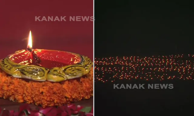 ଦେବ ଦୀପାବଳୀ ପାଇଁ ବାରଣାସୀରେ ଜଳିଲା ଲକ୍ଷ ଲକ୍ଷ ଦୀପ । ଅନ୍ଧାର ଚିରି ଆଲୋକିତ ହେଲା ଚତୁର୍ଦ୍ଦିଗ