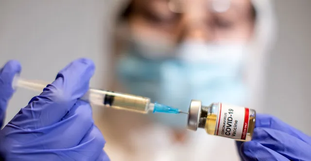 ଅକ୍ସଫୋର୍ଡ଼ ଟିକା ନେବା ପରେ ପାର୍ଶ୍ୱ ପ୍ରତିକ୍ରିୟା ଅଭିଯୋଗ । ୫କୋଟି ଟଙ୍କାର କ୍ଷତିପୂରଣ ଦାବି କଲେ ଯୁବକ