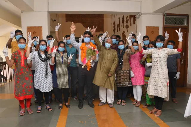 ପ୍ରତିଭା ଏବଂ ଦୃଢ ଇଚ୍ଛାଶକ୍ତି ଥାଇ ଡାକ୍ତର ହେବାକୁ ସ୍ୱପ୍ନ ଦେଖୁଥିବା ପ୍ରତ୍ୟେକ ବିଦ୍ୟାର୍ଥୀ ଅର୍ଥାଭାବରୁ ନିଜର ସ୍ୱପ୍ନକୁ ଅଧାରୁ ଛାଡନ୍ତୁ ନାହିଁ