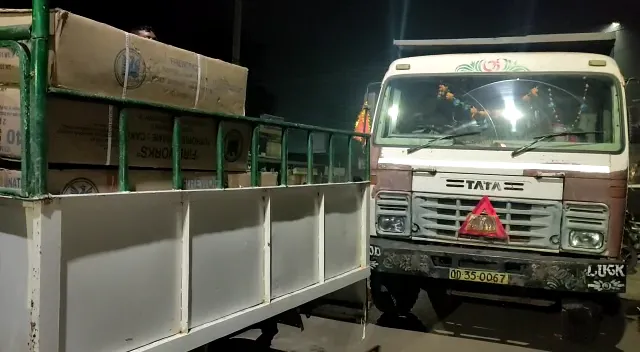 ତାଳଚେରରେ ବିପୁଳ ପରିମାଣରେ ଜବତ ହେଲା ବାଣ : ବେଆଇନ୍ ଭାବେ ଗଛିତ ଥିବା ବେଳେ ପ୍ରଶାସନର ଚଢାଉ