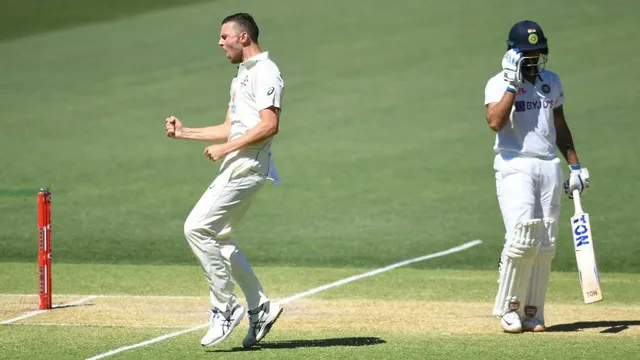 ୩୬ ରନରେ ଭାରତୀୟ ପାଳି ସମାପ୍ତ । ପାକିସ୍ତାନର ପୂର୍ବତନ ଦ୍ରୁତ ବୋଲର ସୋଏବ ଅଖତର କହିଲେ ମୁଁ ବହୁତ ଖୁସି ।