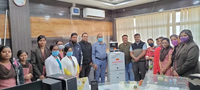 ହୋମିଓପାଥି ଛାତ୍ରଛାତ୍ରୀଙ୍କୁ ହାତବଢ଼ାଇଲା ଶ୍ୟାମ୍ ମେଟାଲିକ୍ସ । ଆକ୍ୱାଗାର୍ଡ ଓ କୁଲର ପ୍ରଦାନ କରି ଦୀର୍ଘଦିନର ସମସ୍ୟା ଦୂରକଲେ କମ୍ପାନୀ କର୍ତ୍ତୁପକ୍ଷ ।