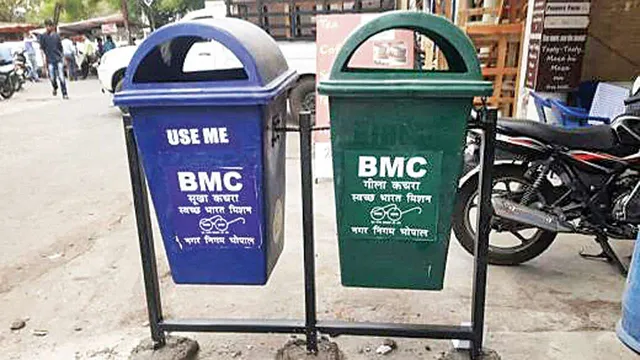 ରାସ୍ତାକଡ଼ରେ ବ୍ୟବସାୟ କରୁଥିବା ଦୋକାନୀକୁ ବିଏମସିର ଚରମବାଣୀ : ଦୋକାନ ସାମ୍ନାରେ ଦୁଇଟି ଡଷ୍ଟବିନ୍ ନରଖିଲେ ସିଲ୍ ହେବ ଦୋକାନ