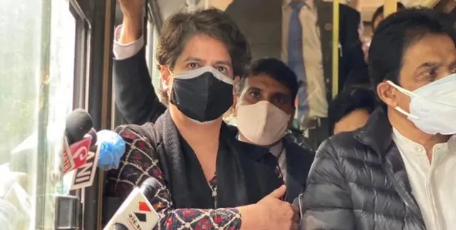  କୃଷି ଆଇନ ପ୍ରତ୍ୟାହାର ଦାବିରେ ଆକ୍ସନମୋଡରେ କଂଗ୍ରେସ । ରାଲି ପାଇଁ ଅନୁମତି ନମିଳିବା ପରେ ରାଷ୍ଟ୍ରପତିଙ୍କୁ ଭେଟିଲେ ରାହୁଲ । ପ୍ରିୟଙ୍କାଙ୍କୁ ଉଠାଇନେଲା ପୋଲିସ ।