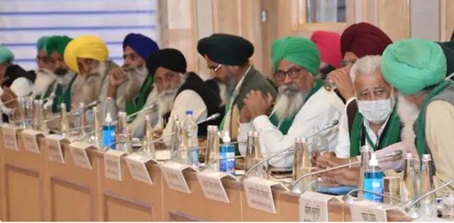 କୃଷକ ଆନ୍ଦୋଳନ, କୃଷି ବିଲର ସଂଶୋଧନ ପାଇଁ ସରକାର ରାଜି । ସମ୍ପୁର୍ଣ୍ଣ ବିଲ୍ ପ୍ରତ୍ୟାହାର କରିବାକୁ ଜିଦରେ ଅଟଳ କୃଷକ