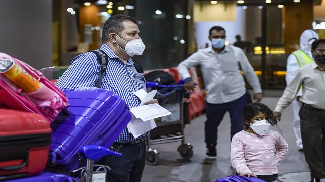 ବାହାର ରାଜ୍ୟରେ ବଢ଼ୁଛି ସଂକ୍ରମଣ, ଓଡ଼ିଶାକୁ ଫେରିଲେଣି ପ୍ରବାସୀ । କେମିତି ଚାଲିଛି କରୋନା ଚେକିଂ, ଗଂଜାମ ଜିଲ୍ଲାରେ ଦେଖନ୍ତୁ କନକ ନ୍ୟୁଜର ରିୟଲିଟି ଚେକ୍ ।