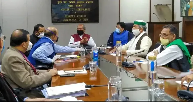 କୃଷକ ସଂଗଠନ ଓ ସରକାରଙ୍କ ମଧ୍ୟରେ ସପ୍ତମ ପର୍ଯ୍ୟାୟ ବୈଠକ ଆରମ୍ଭ । କୃଷି ଆଇନ ପ୍ରତ୍ୟାହାର ଓ ଏମଏସପି ପ୍ରସ୍ତାବ ଉପରେ ଆଲୋଚନା। ଚାଷୀ ସଂଗଠନର କଡା ଆଭିମୁଖ୍ୟ, ସରକାର ନଶୁଣିଲେ ୨୬ ରେ ହେବ କୃଷକ ପ୍ୟାରେଡ୍