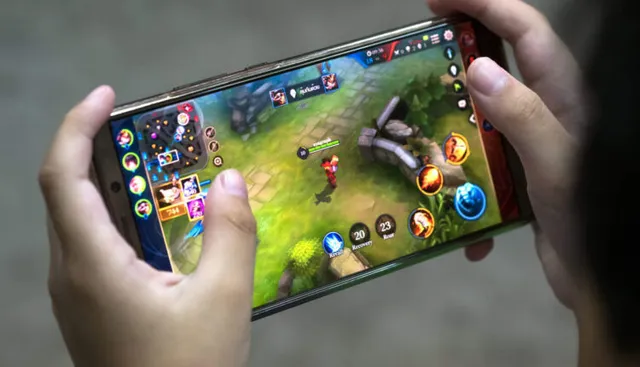 ଯୁବପିଢ଼ୀଙ୍କ ପାଇଁ କାଳ ସାଜୁଛି ମୋବାଇଲ ଗେମ୍‌...ଅଭିଭାବକଙ୍କ ଆକାଉଣ୍ଟ୍ରୁ ଚାଲିଗଲା ୪୦ ହଜାର